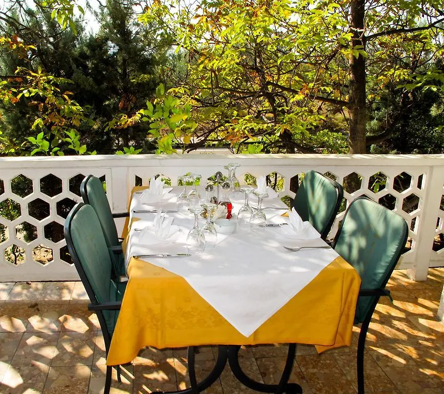 Hotel Rajna Стариград-Пакленица 2*,  Хорватия